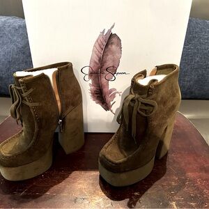 Jessica Simpson olive corduroy booties